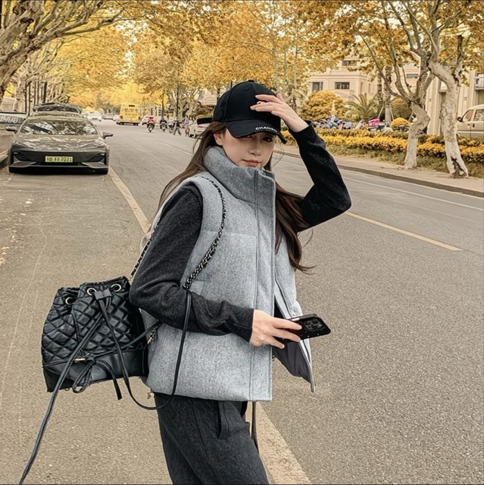 Жилетка теплая серая