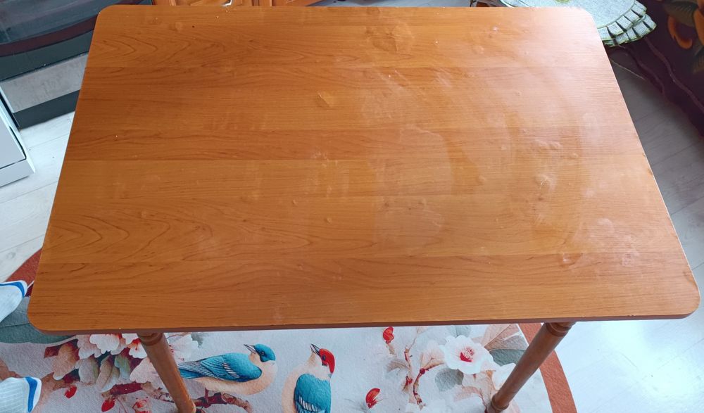 Продам кухонный стол