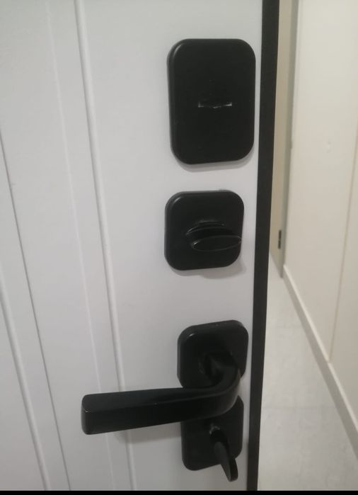 Продам замки с ручкой, новые