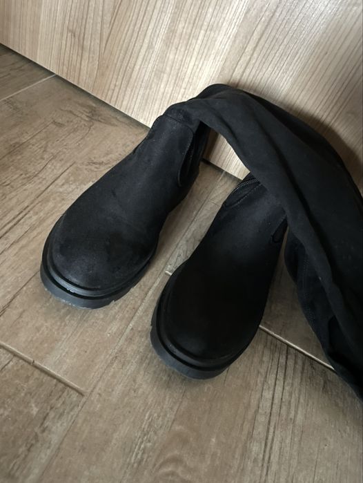 Дълги велурени ботуши