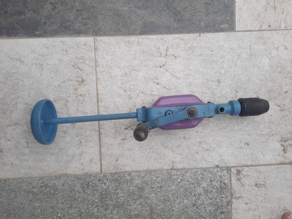 Ручная дрель.в хорошем состоянии.