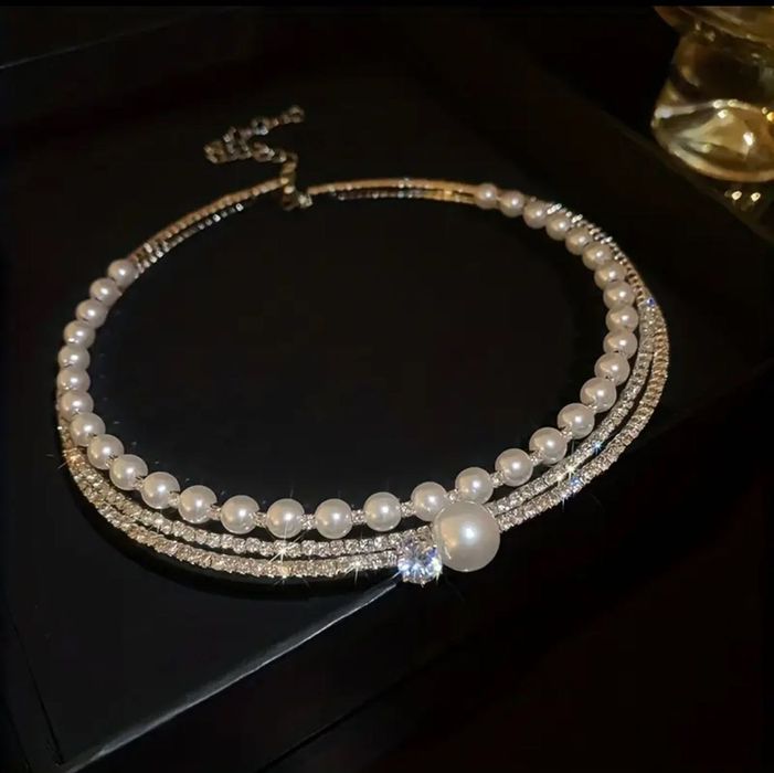 CHANEL дамско колие