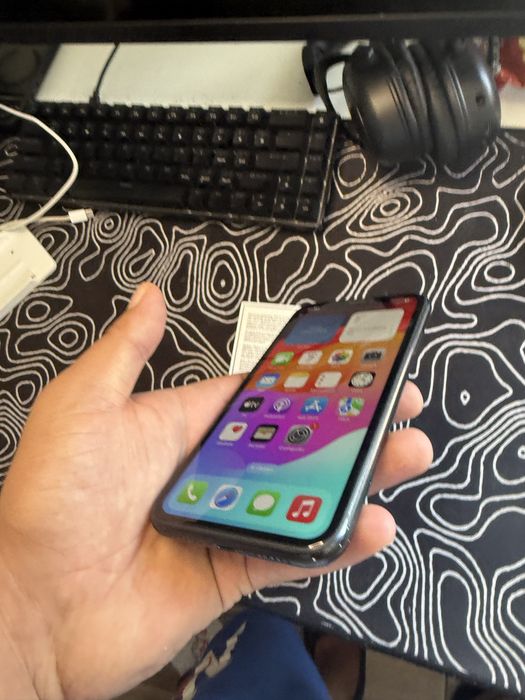 Iphone xr black 64GB