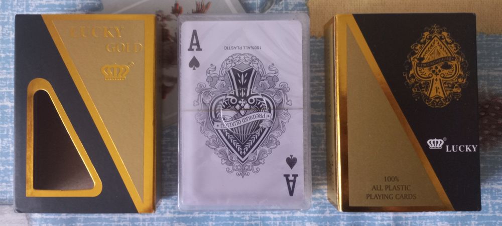 Покер (пластиковые игральные карты)