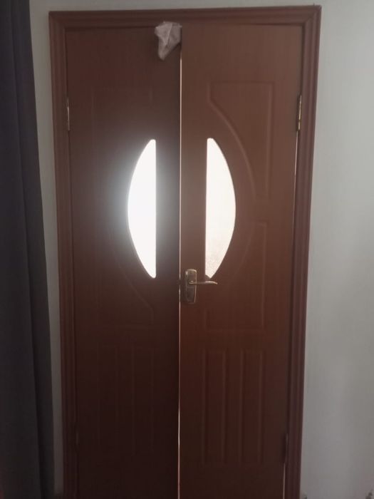 Продам двери б/у