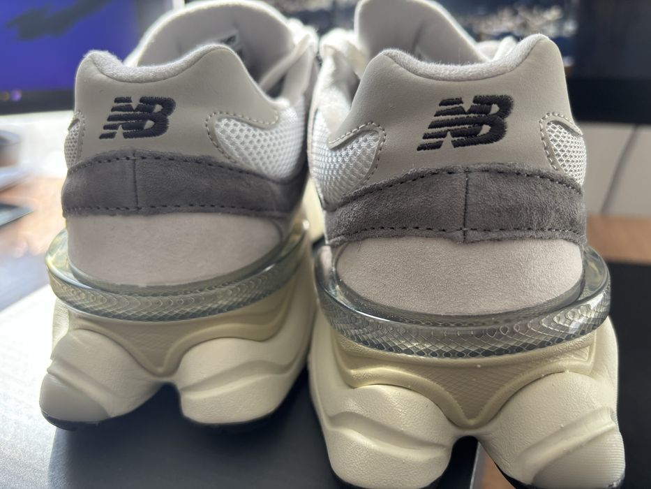 New Balance 9060 Gray
