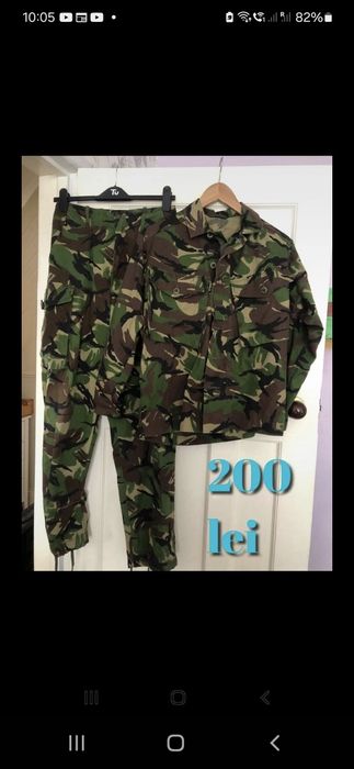 Măști  si costume pentru anul nou folosite la o petrecere de halloween