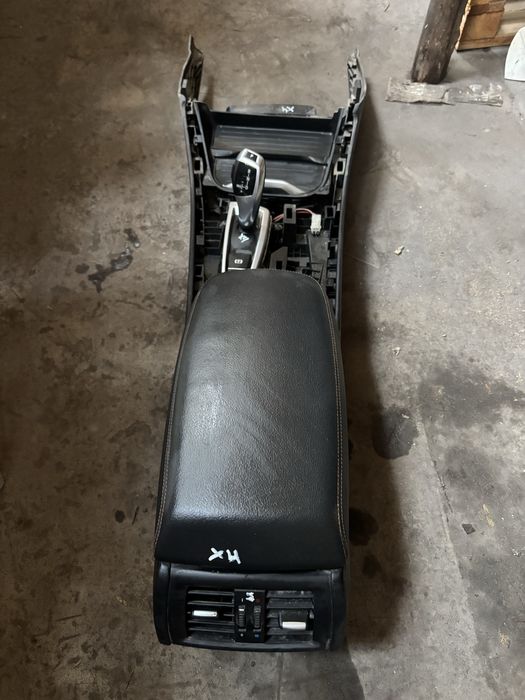 Подлакътник BMW X4 F26
