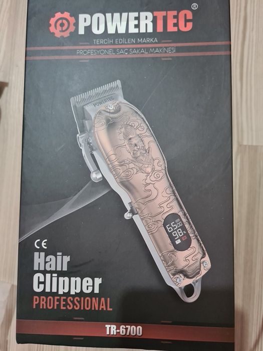 Професионална безжична метална машинка за подстригване PowertecTr-6700