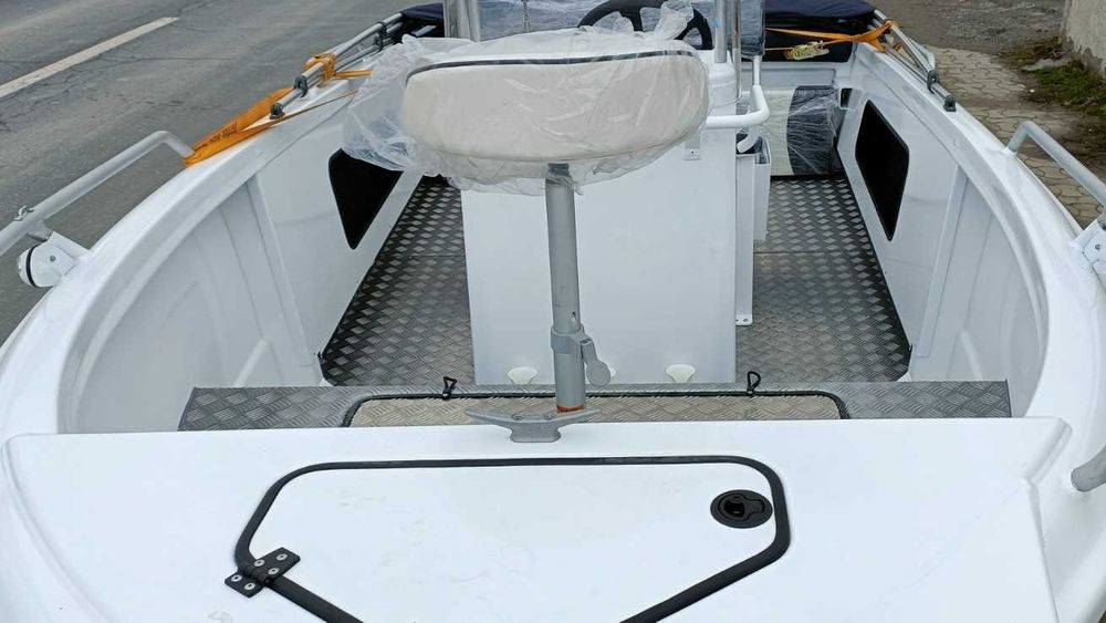 Barca din aluminiu Bay Fisher 498F