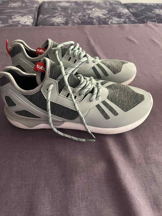 Маратонки NIKE и ADIDAS