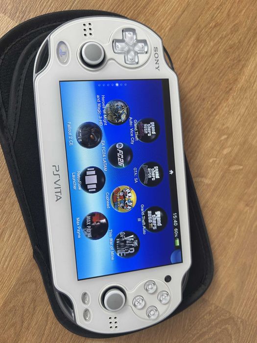 PS Vita OLED Crystal White modată — 128GB, ecran superb | Japonia