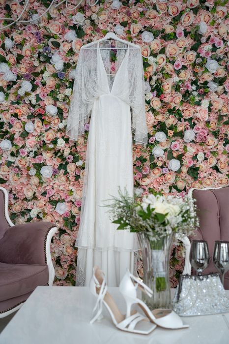 Елегантна сватбена рокля в ретро стил