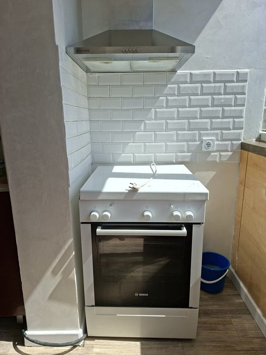 Продаю газовую плиту