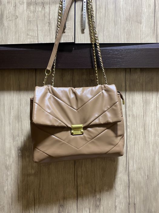 Продается женская сумочка