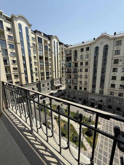 Продается 3 ком коробка ЖК Мухташам