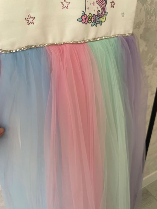 Продам платье для девочки