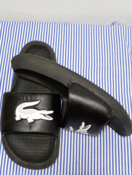 Papuci  moderni pentru bărbați Lacoste Serve Slide autentici nr.43