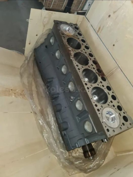 Блок двигателя в сборе Шорт блок WD615 HOWO