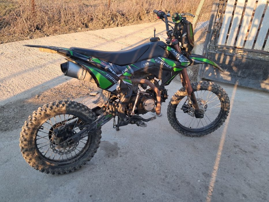 Cross 140cc,cititi descrierea