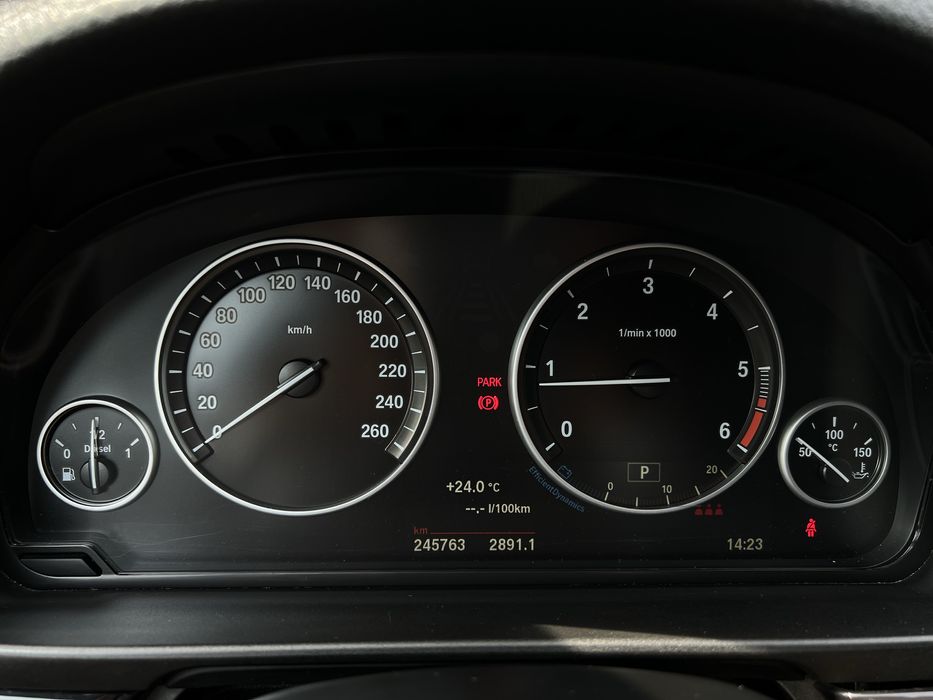 BMW SERIA 5 Luxury Line