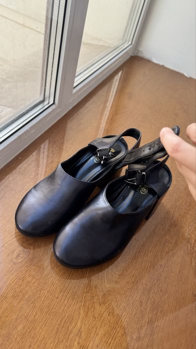 Продам женскую обувь