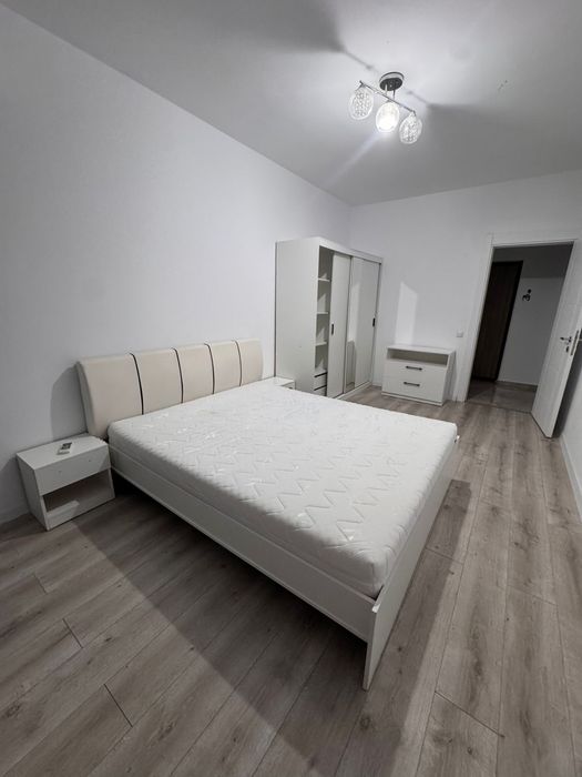 Inchiriez apartament cu 2 camere!