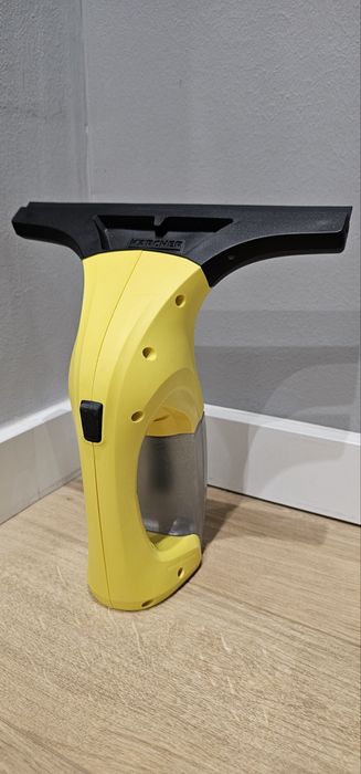 Уред за чистене на стъкла Karcher WV1 Plus