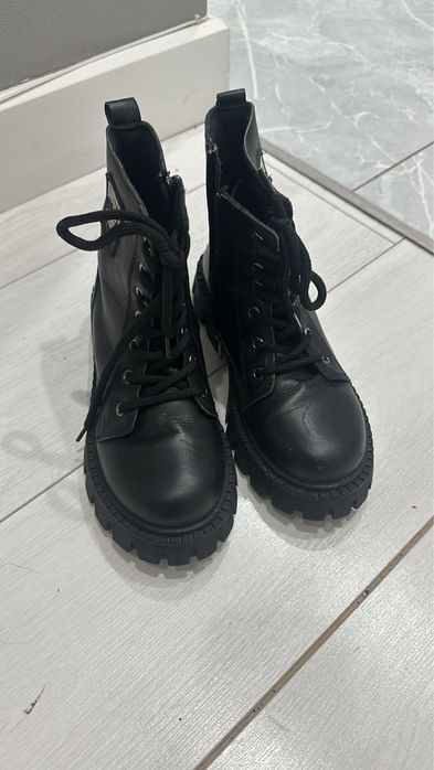 Обувь коженная 35р