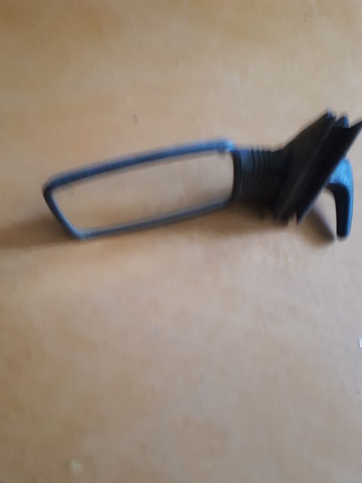 Продам авто зеркало левое на ваз