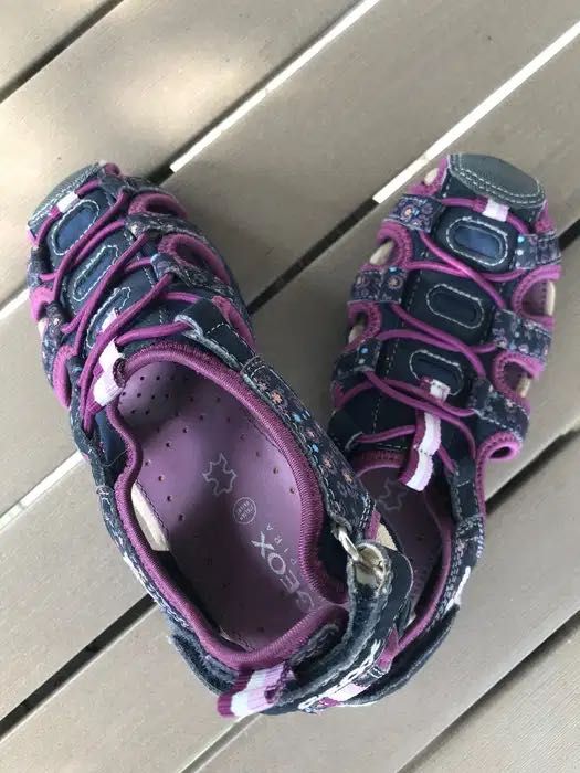 Детски летни обувки Geox - размер 33. Много запазени, леки и удобни!