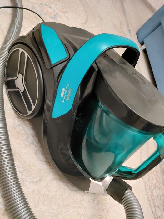 Пылесос тефаль . Очень мощный