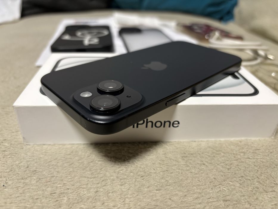 Vand schimb Iphone 15, factura eMag, garantie 2026, jmpecabil.