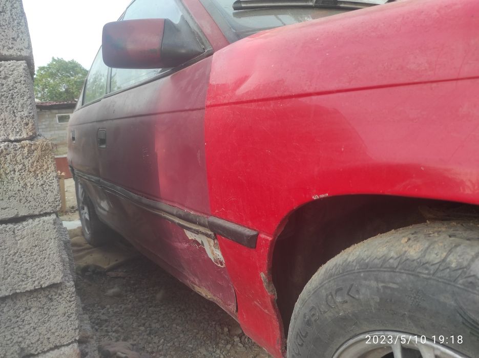 Опель астра 1992г