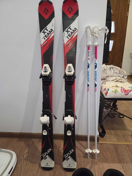 Детски ски,щеки и скиобувки.