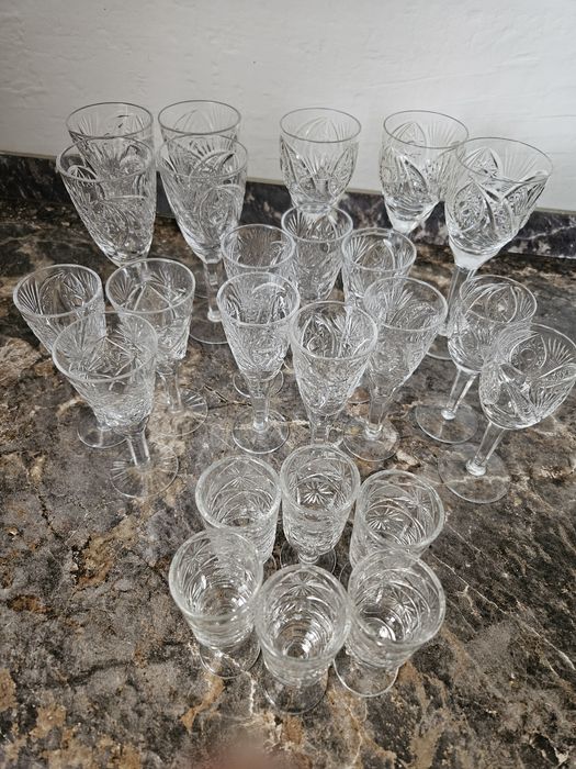 Хрустальные рюмки бокалы