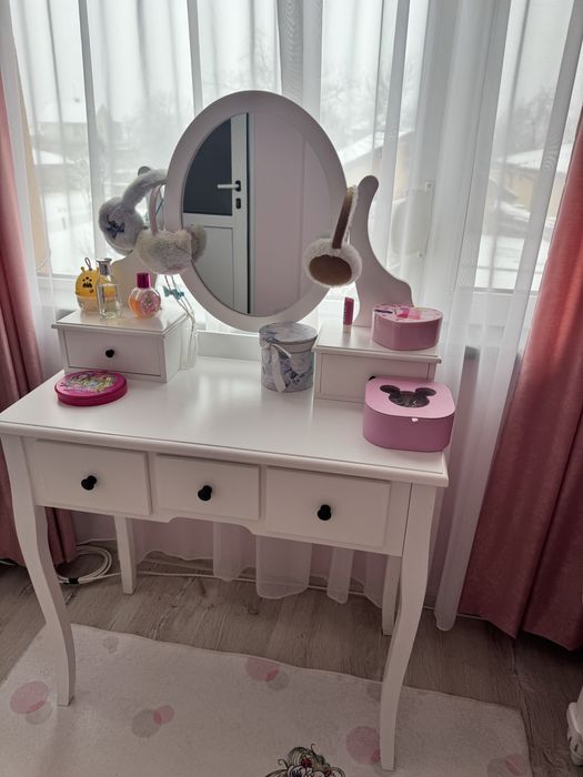 Тоалетка детска/за гримиране