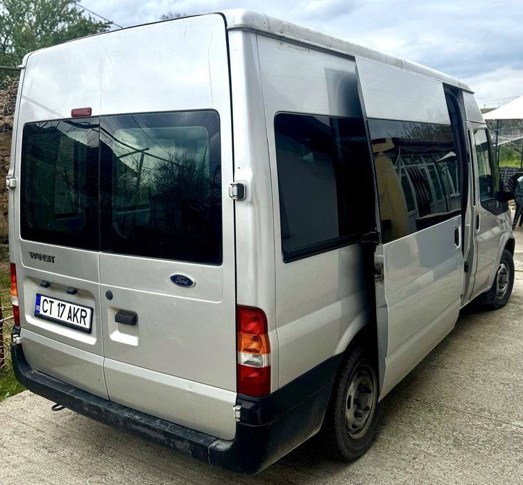 Vând Ford Transit