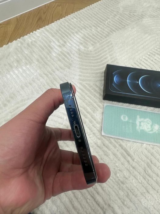 Айфон 12 про мах 256 гб  акум78%