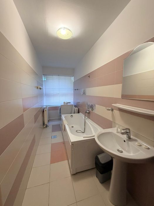Apartament cu un dormitor si living Str Beldiceanu spre aeroport - Vedere 3