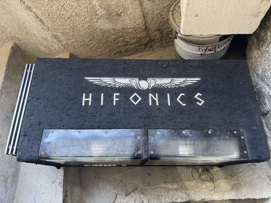 Продавам Бас Каса с усилвател за кола Hifonics и Ground Zero