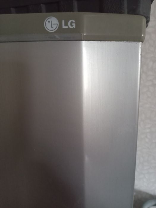 Продам холодильник машинку автомат