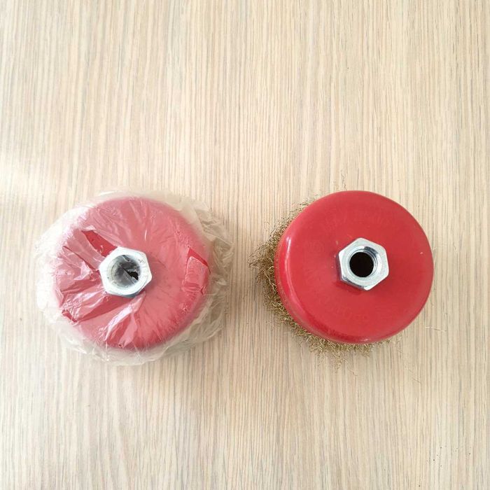 Щетка чашечная гофрированная 4"