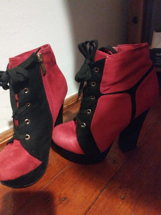 Botine fucsia cu platforma