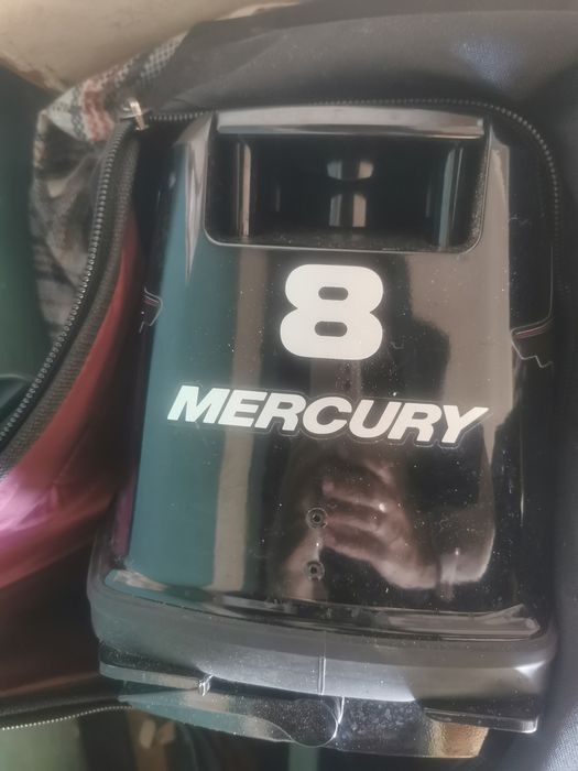 Продам Mercury 8