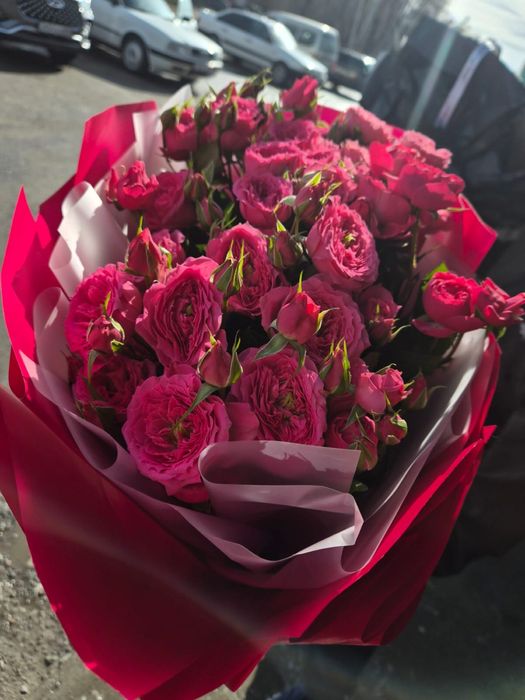 Продам цветы подарили