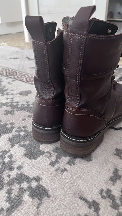 Продам ботинки новые ( европейка) Германия