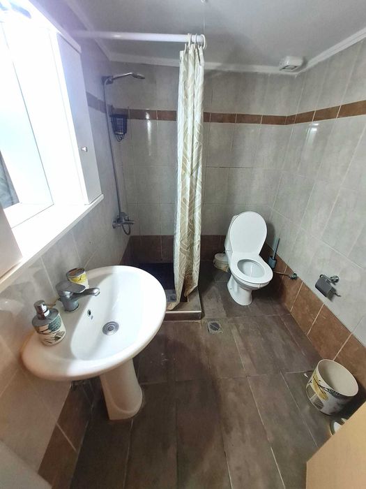 Продава къща - мезонет 90 м2 и двор 120 м2 в Аспровалта, Гърция