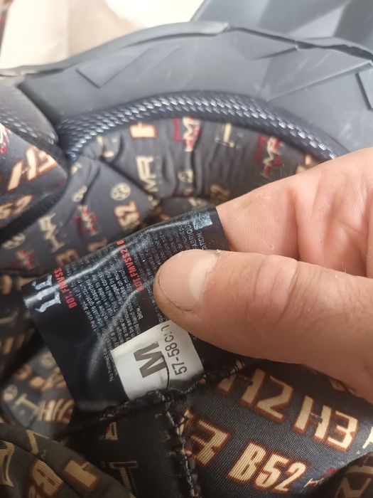 Cască Airoh marime M 57-58