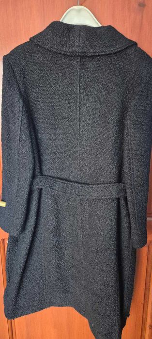 Ново дамско черно буклено палто на Riva размер 52
